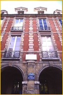 VICTOR HUGO
