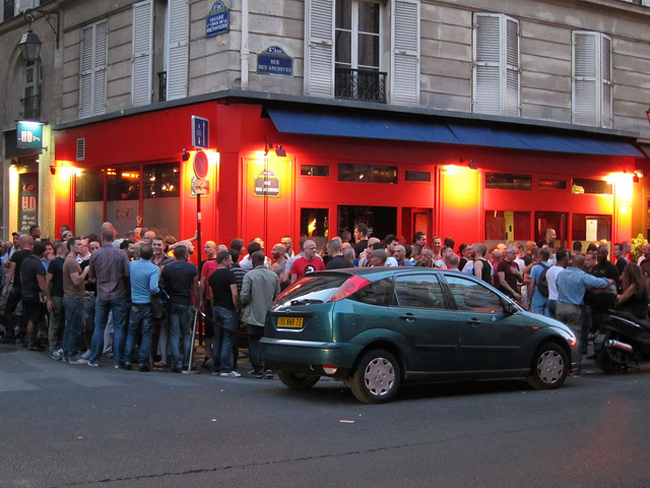 bar gay rencontre paris à Aix-les-Bains