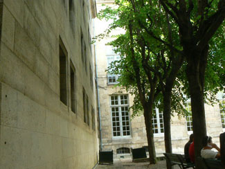 Jardin Lamoignon Le Marais 75004