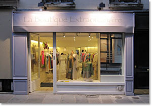 LA BOUTIQUE EXTRAORDINAIRE IN PARIS LE MARAIS