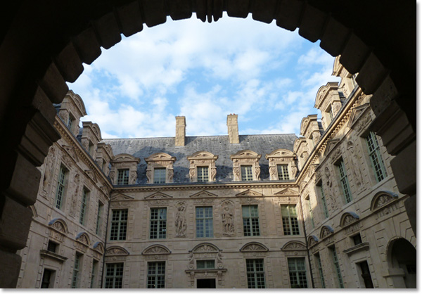 Hotel de Sully, recently renovated, Headquarter of the National Museums of France : Centre des Monuments Nationaux