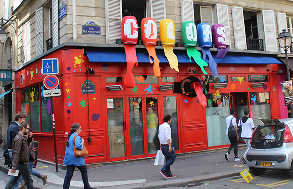 Le Marais under the rainbow (Paris, Gaypride 2013)