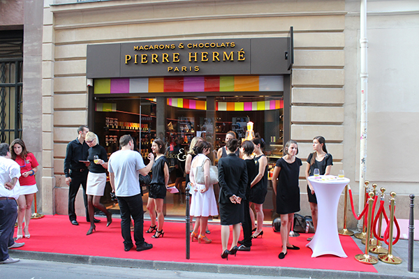 REFRENCHING SUMMER IN LE MARAIS