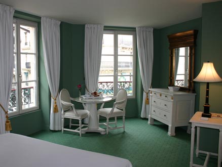 Last minute trip ? Book your Marais hotel now ! - PARISMARAIS.COM