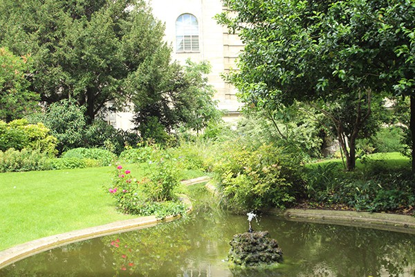 The Marais Secret Gardens