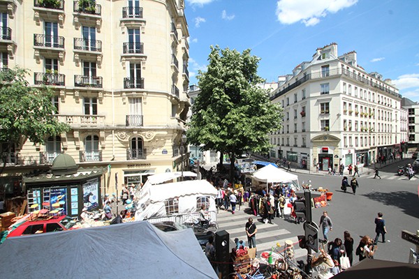 FLEA MARKET RUE DE BRETAGNE