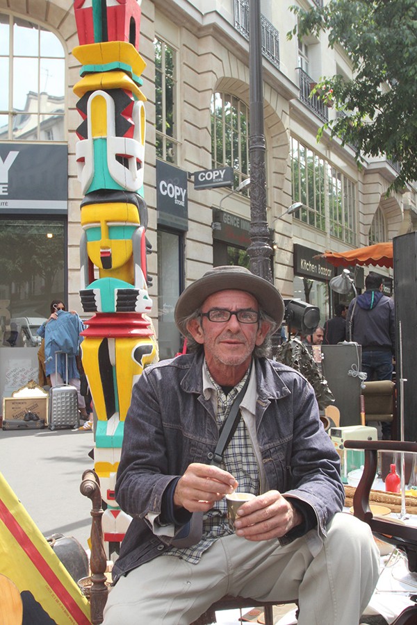 FLEA MARKET RUE DE BRETAGNE