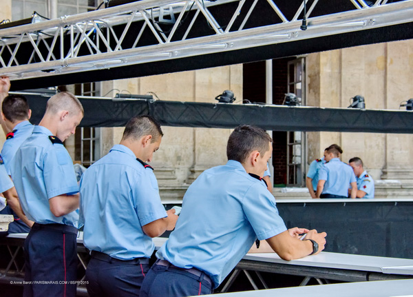 BASTILLE DAY AT SEVIGNE FIRE STATION : 
THE MOST SUCCESFUL EVER DANCE PARTY