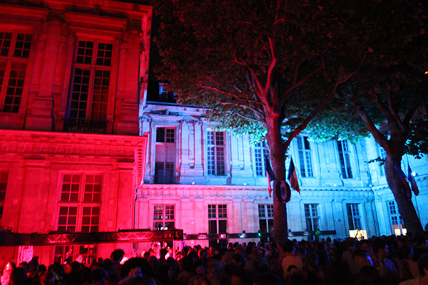 BASTILLE DAY AT SEVIGNE FIRE STATION : 
THE MOST SUCCESFUL EVER DANCE PARTY