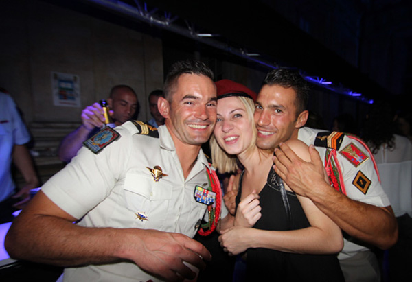 BASTILLE DAY AT SEVIGNE FIRE STATION : 
THE MOST SUCCESFUL EVER DANCE PARTY