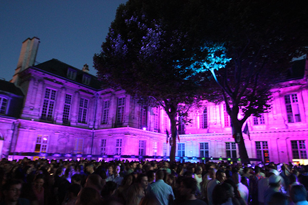 BASTILLE DAY AT SEVIGNE FIRE STATION : 
THE MOST SUCCESFUL EVER DANCE PARTY