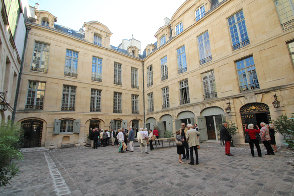 Discover Le Marais : Hotel de Lauzun