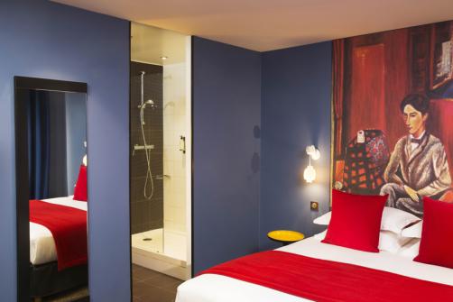 Romantic Hotels in Paris for Valentine's Week