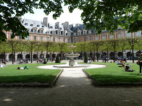 The Marais on a Sunny Afternoon