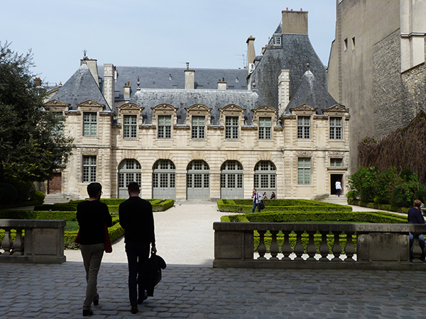 The Marais on a Sunny Afternoon