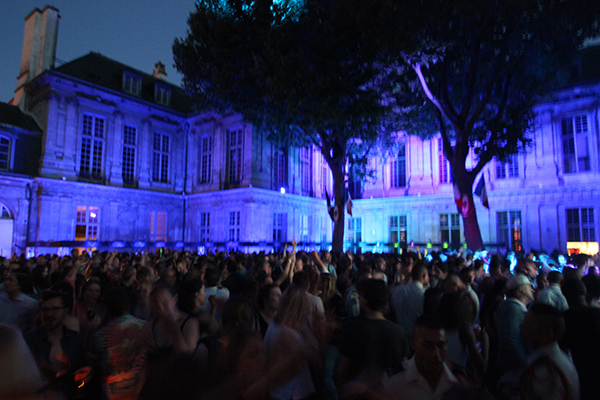 For Bastille Day, Welcome to Paris' Biggest Open Dance Floor !