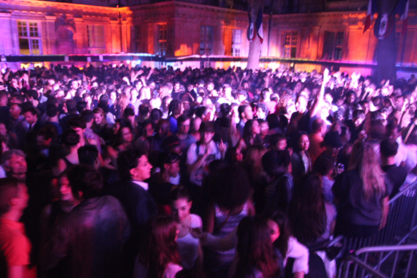 For Bastille Day, Welcome to Paris' Biggest Open Dance Floor !