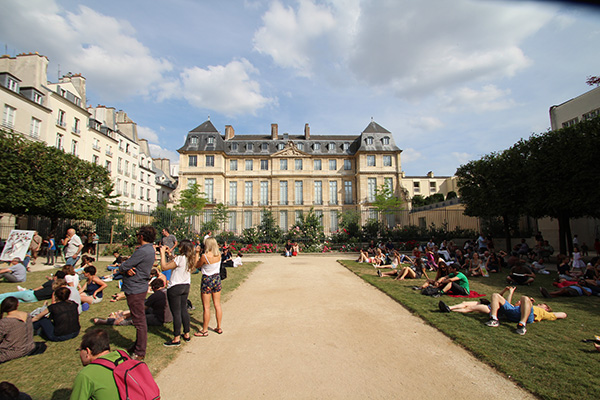 Safety in Paris and Le Marais District