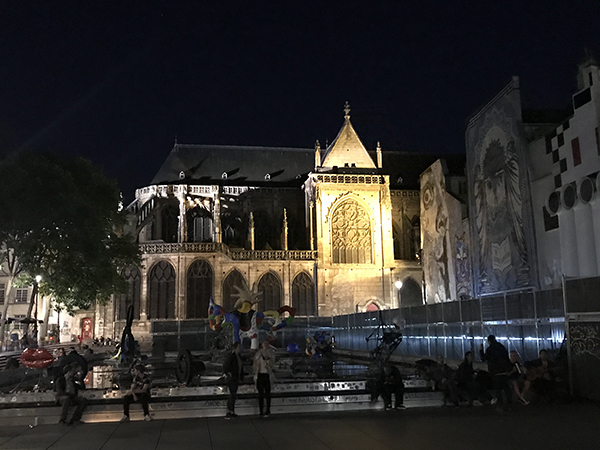 Le Marais retrouve sa joie de vivre