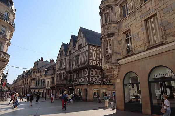 Rue de la Liberté, maisons médiévales