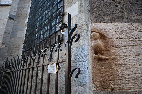 La petite chouette Porte Bonheur de Notre Dame 