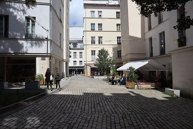 Le Village Saint Paul rénové et ses jolies cours