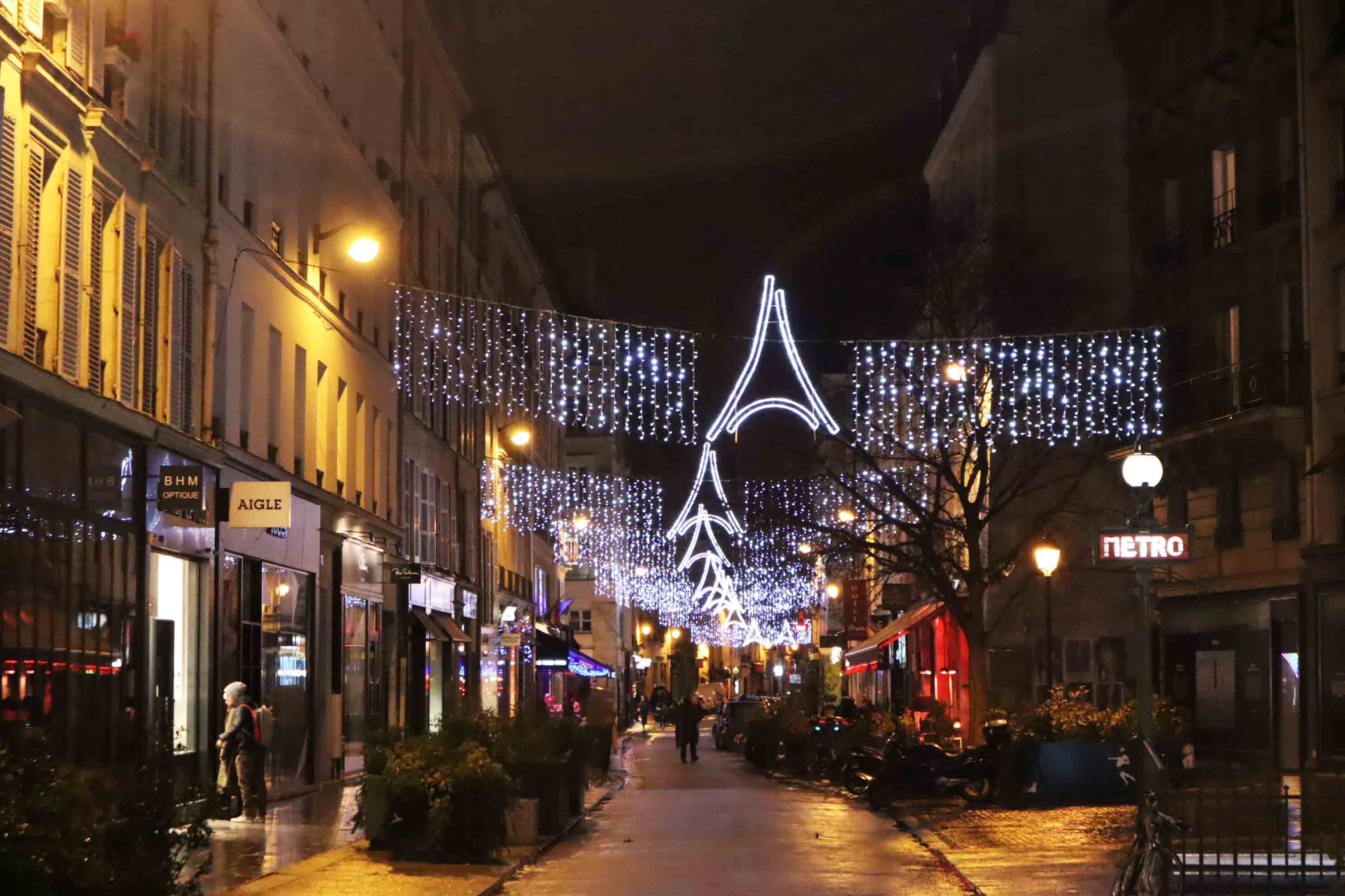 La rue du Temple et sa nouvelle sortie de métro