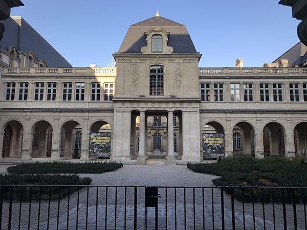 Christmas Time in Le Marais !