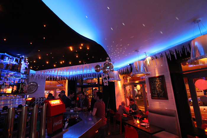 10 gay bars in Paris, Bars and pubs