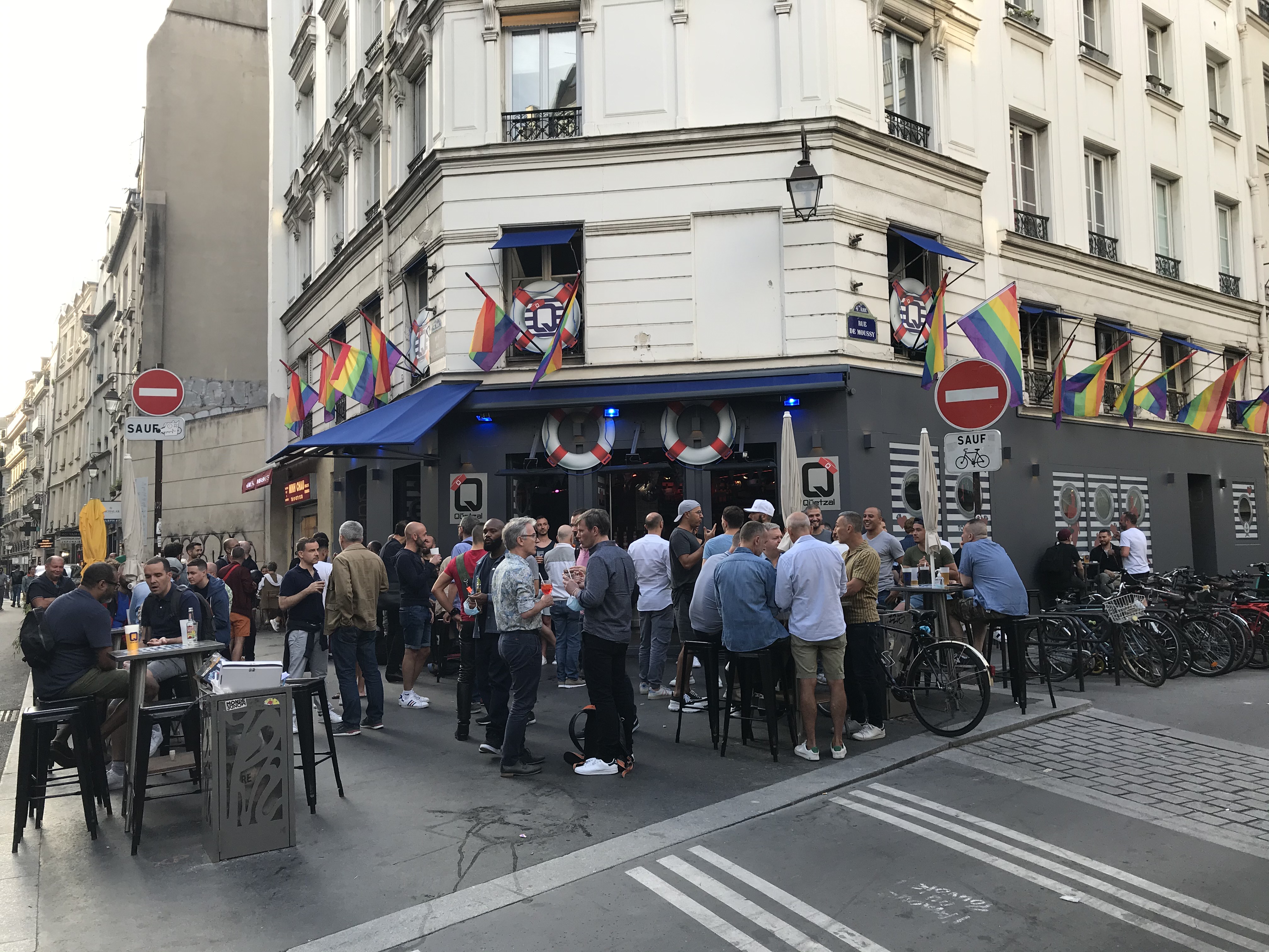 Bars et Clubs gays et lesbiens à Paris • Paris Je t'aime - Office de  Tourisme